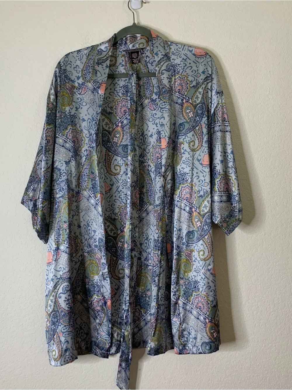 Victoria’s Secret Womens blue flower paisley silky belted robe XS/S